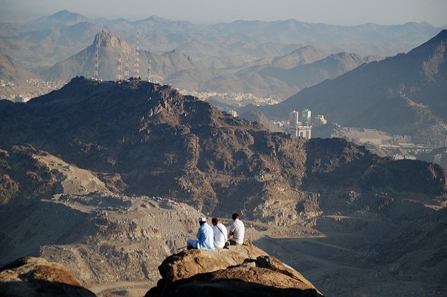 saudi open up the kingfom to foreign tourists